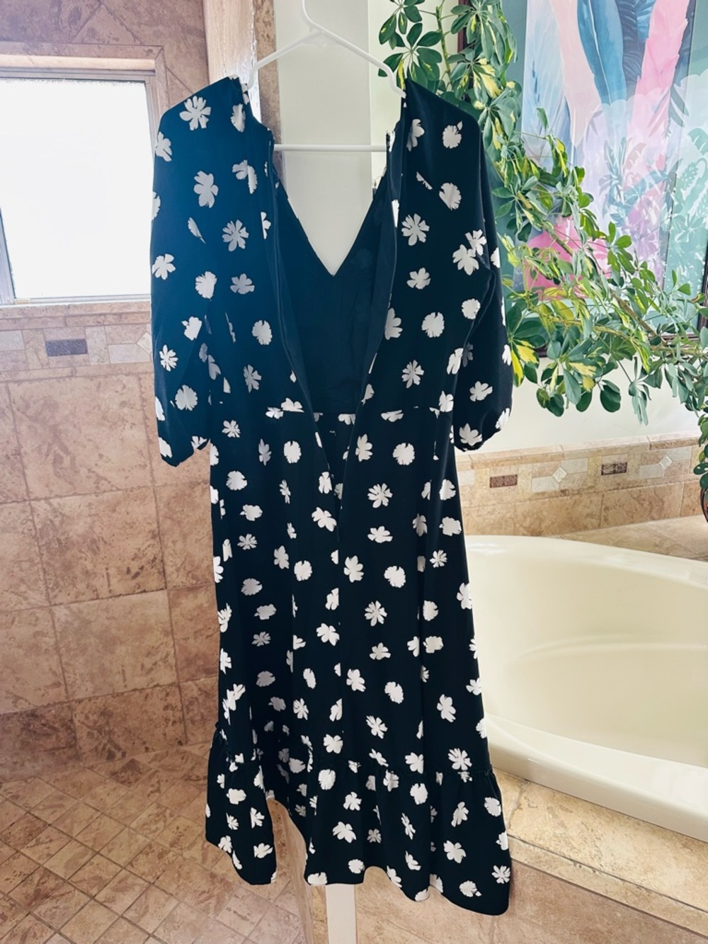 Karl Lagerfeld Paris Flowy Black & White Floral Print Dress - Picture 8 of 12